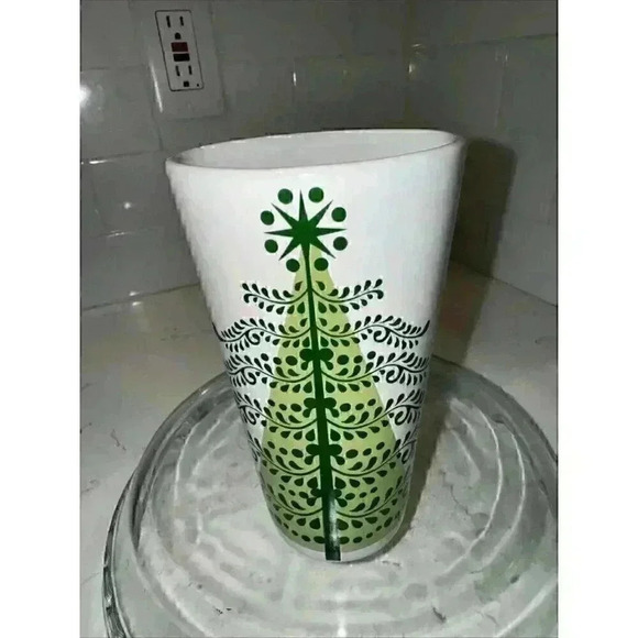 starbucks 2011 tall christmas tree mug. euc - Picture 3 of 12